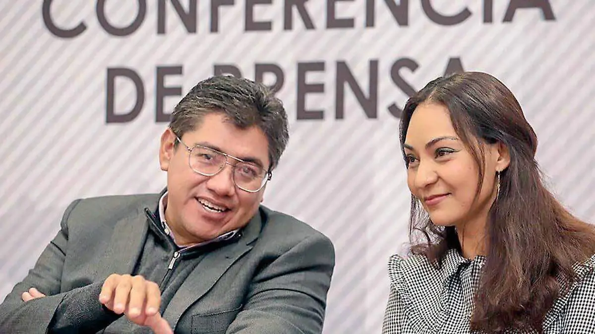 Gabriela Marcial y Saúl Monreal Ávila presentaron el programa del XIII Festival de Cine de Fresnillo, Zacatecas